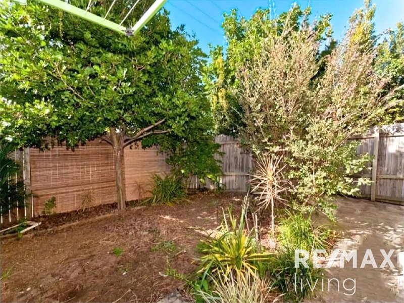 Photo - 3/6 Station Road, Burpengary QLD 4505 - Image 6