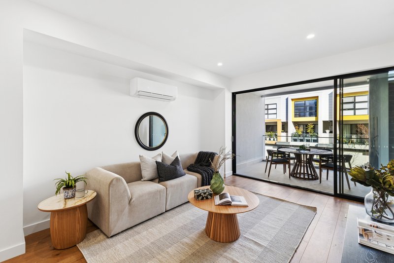 Photo - 36 Steeplechase Avenue, St Clair SA 5011 - Image 4