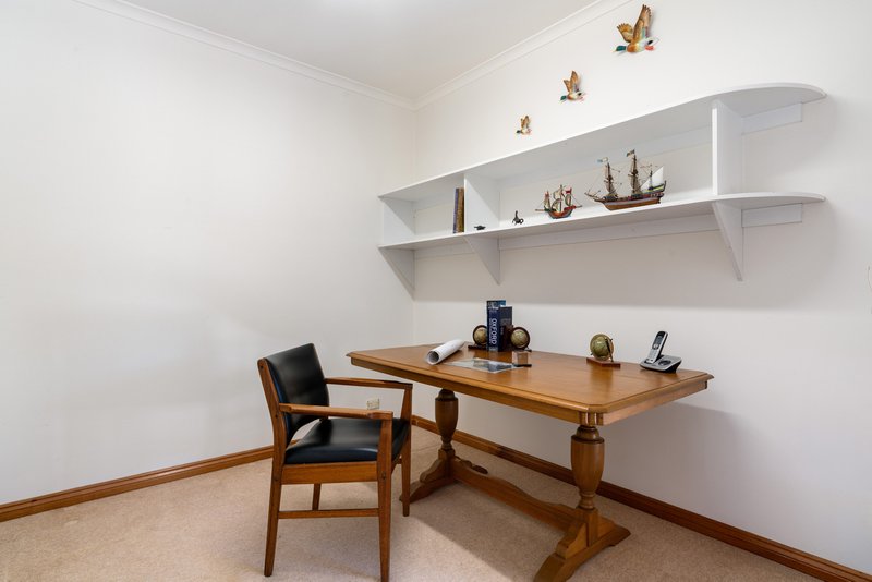 Photo - 36 Stephens Place, Somerville VIC 3912 - Image 17