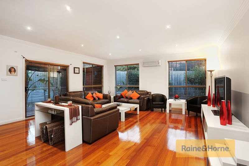 Photo - 36 Stillwell Crescent, Roxburgh Park VIC 3064 - Image 8