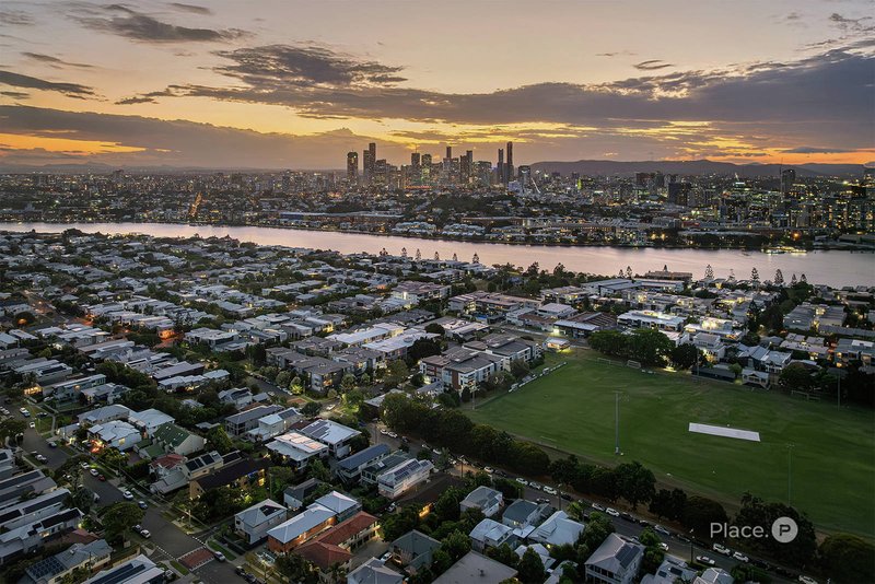 Photo - 36 Stuart Street, Bulimba QLD 4171 - Image 9
