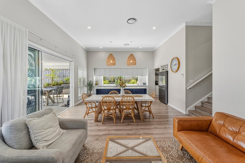 Photo - 36 Sunnyspot Boulevard, Catherine Hill Bay NSW 2281 - Image 6