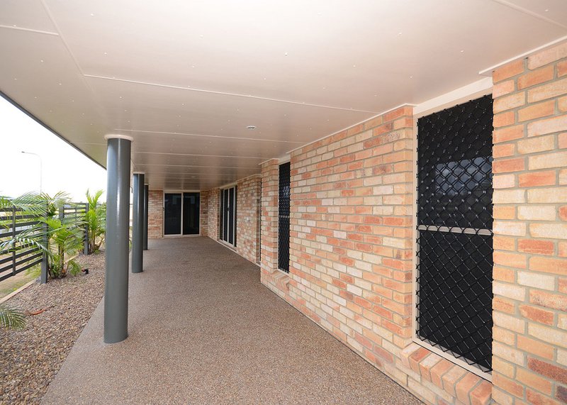 Photo - 36 Sunrise Crescent, Burrum Heads QLD 4659 - Image 5