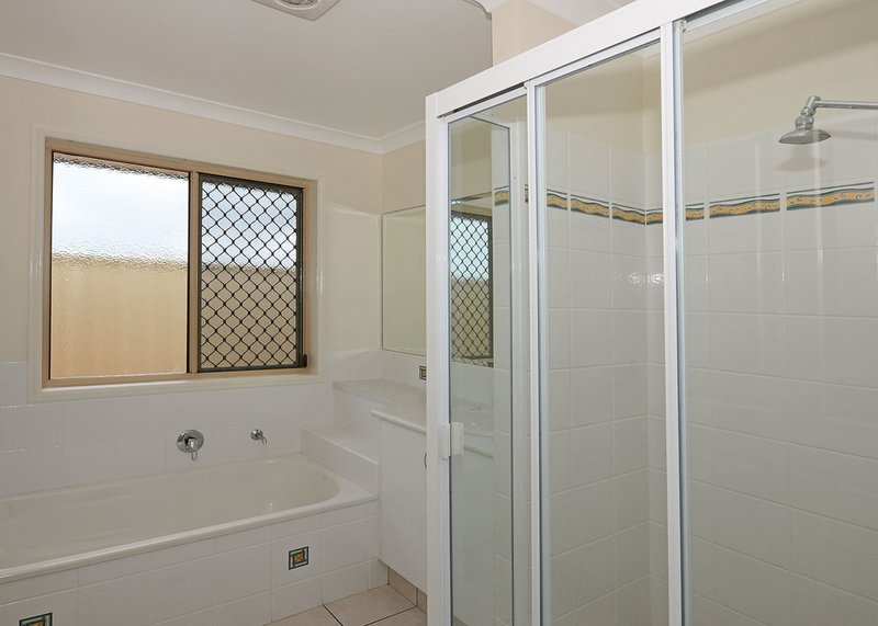 Photo - 36 Sunrise Crescent, Burrum Heads QLD 4659 - Image 6