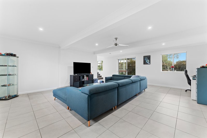 Photo - 3/6 Sunseeker Street, Burpengary QLD 4505 - Image 3