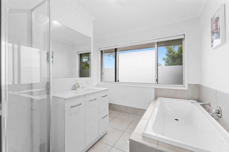 Photo - 3/6 Sunseeker Street, Burpengary QLD 4505 - Image 9
