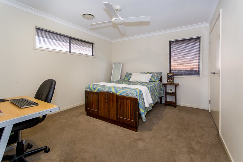 Photo - 36 Sunstone Circuit, Mango Hill QLD 4509 - Image 12