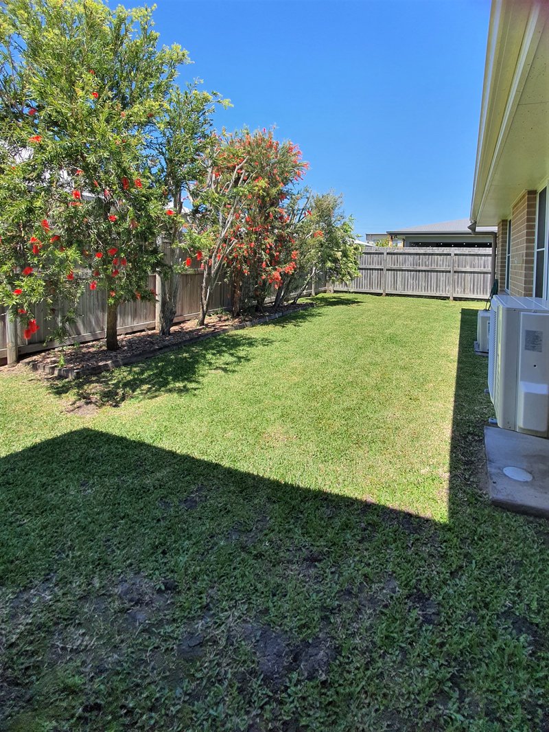 Photo - 36 Superior Boulevard, Andergrove QLD 4740 - Image 9