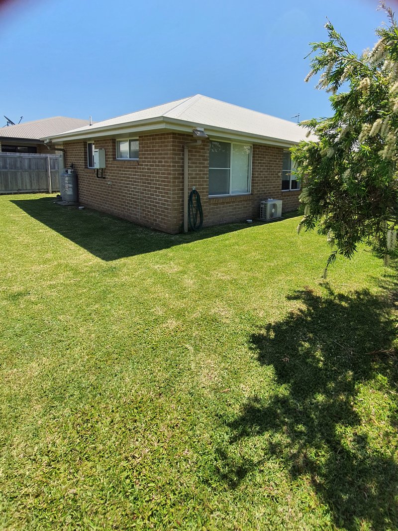 Photo - 36 Superior Boulevard, Andergrove QLD 4740 - Image 11