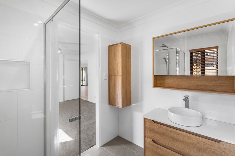 Photo - 36 Susan Godfrey Drive, Windaroo QLD 4207 - Image 10