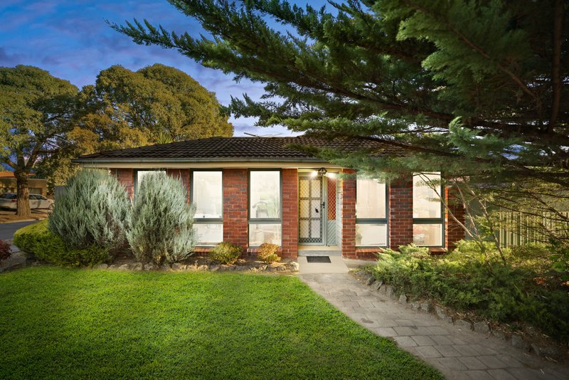 Photo - 36 Tamboon Drive, Rowville VIC 3178 - Image 1