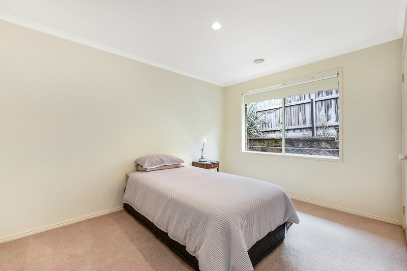 Photo - 36 Tantallon Boulevard, Beaconsfield VIC 3807 - Image 11