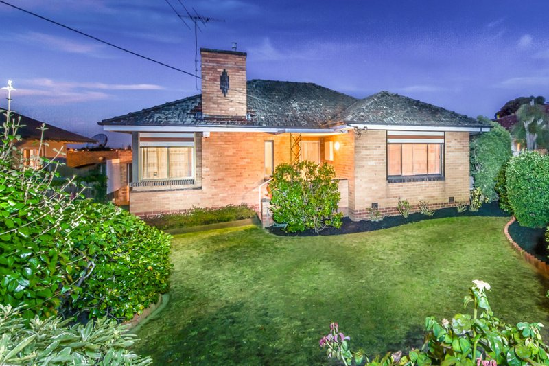 36 Thackeray Road, Reservoir VIC 3073