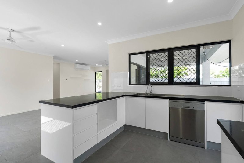 Photo - 36 The Avenue, Trinity Park QLD 4879 - Image 4