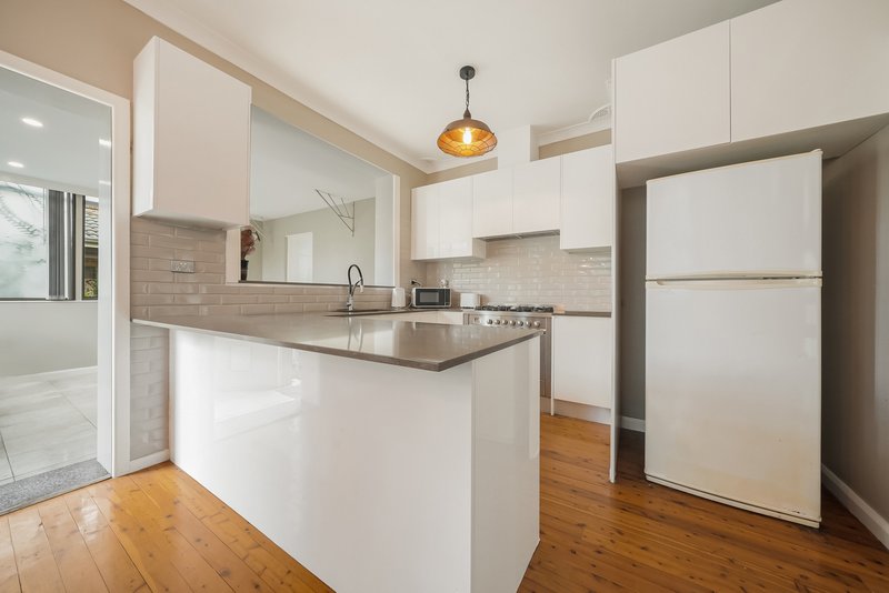 Photo - 36 The Crescent, Toongabbie NSW 2146 - Image 3