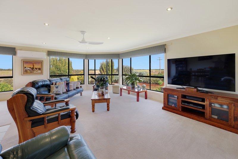 Photo - 36 The Esplanade, Narrawong VIC 3285 - Image 5