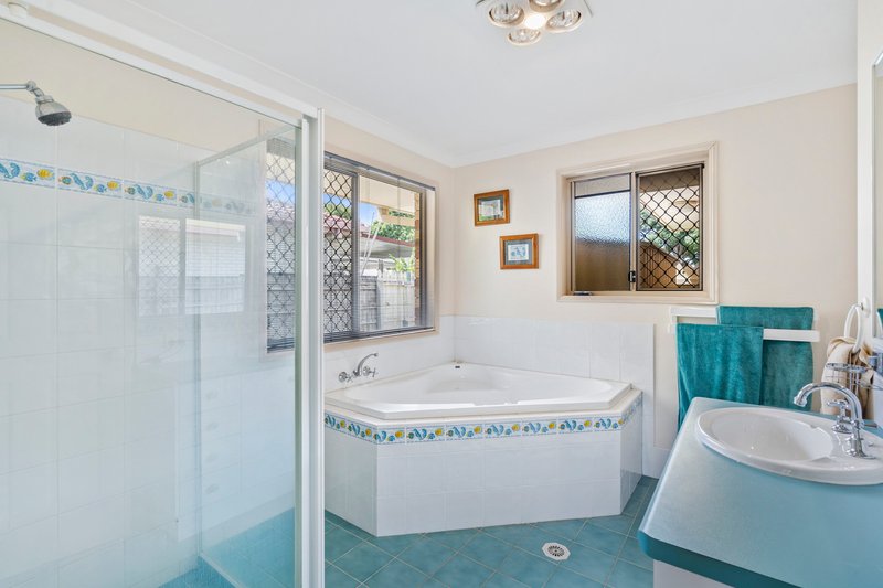 Photo - 36 The Village Avenue, Coopers Plains QLD 4108 - Image 15