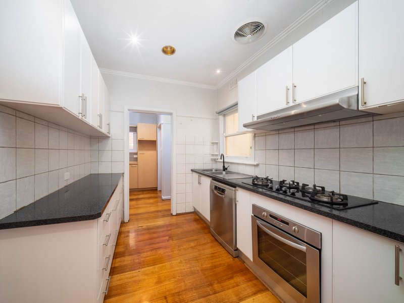 Photo - 36 Thomas Street, Airport West VIC 3042 - Image 4