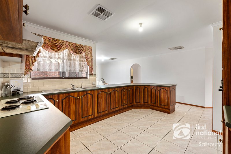 Photo - 36 Tregenza Court, Parafield Gardens SA 5107 - Image 8