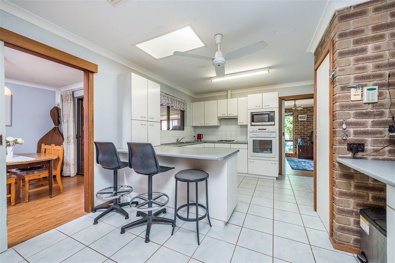 Photo - 36 Tresise Street, Carine WA 6020 - Image 7