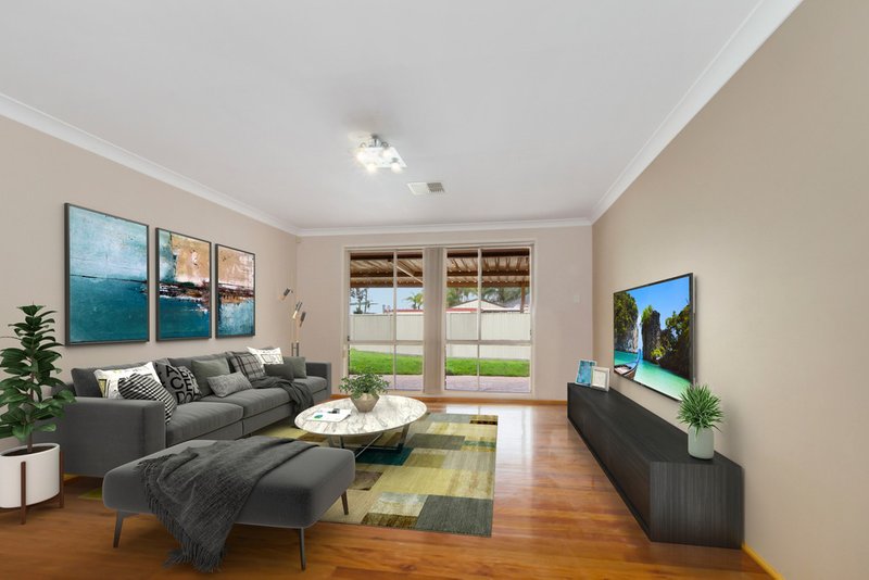 Photo - 36 Triabunna Avenue, West Hoxton NSW 2171 - Image 3