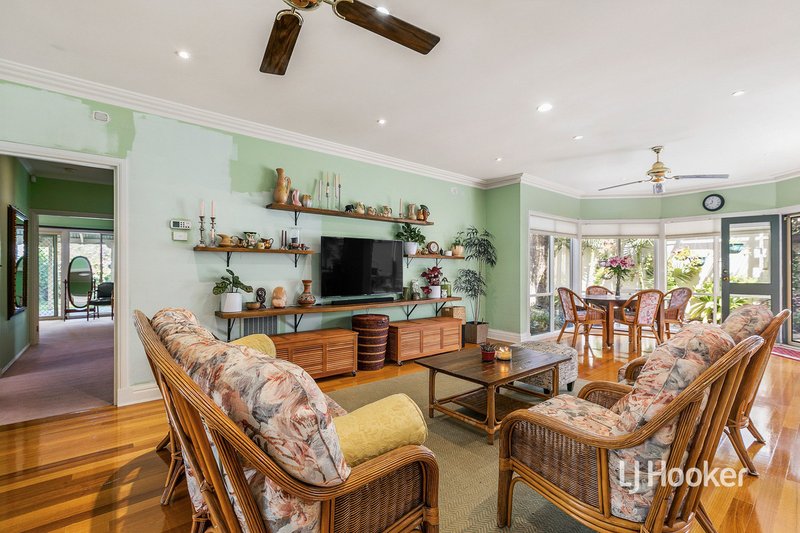 Photo - 36 Truganina Avenue, Seabrook VIC 3028 - Image 5