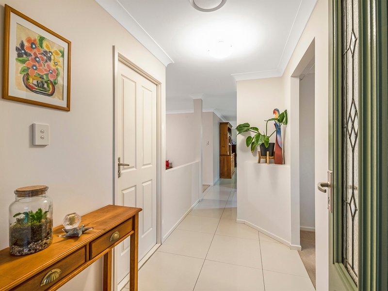 Photo - 36 Turrbal Street, Bellbowrie QLD 4070 - Image 4