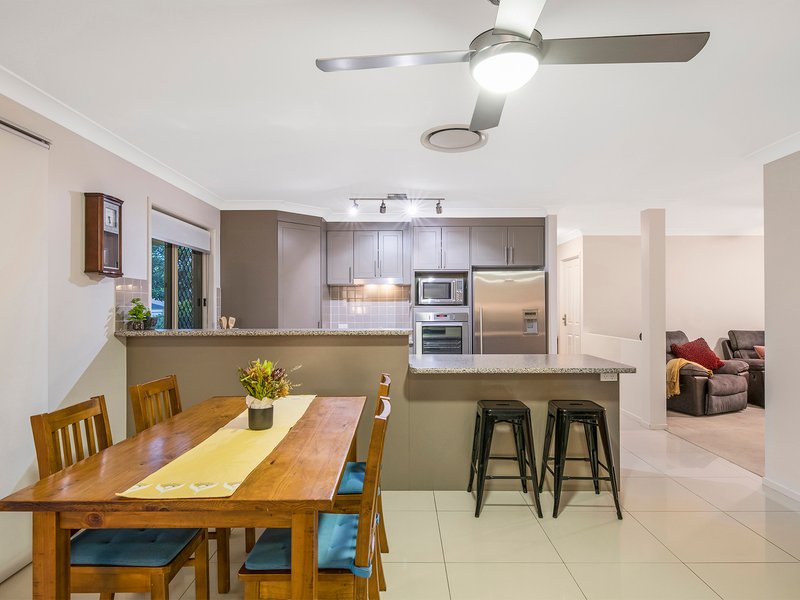 Photo - 36 Turrbal Street, Bellbowrie QLD 4070 - Image 7