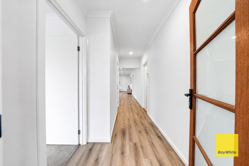 Photo - 36 Valiant Street, Deanside VIC 3336 - Image 2