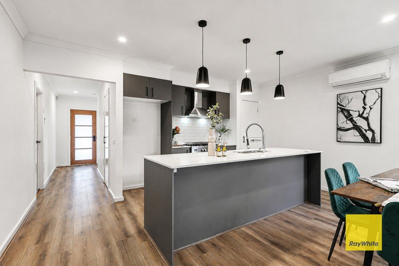 Photo - 36 Valiant Street, Deanside VIC 3336 - Image 10