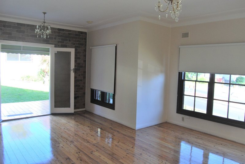 Photo - 36 Violet Street, Roselands NSW 2196 - Image 3