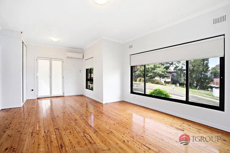 Photo - 36 Violet Street, Roselands NSW 2196 - Image 3