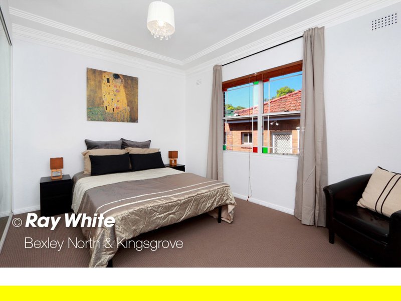 Photo - 36 Vivienne Street, Kingsgrove NSW 2208 - Image 4