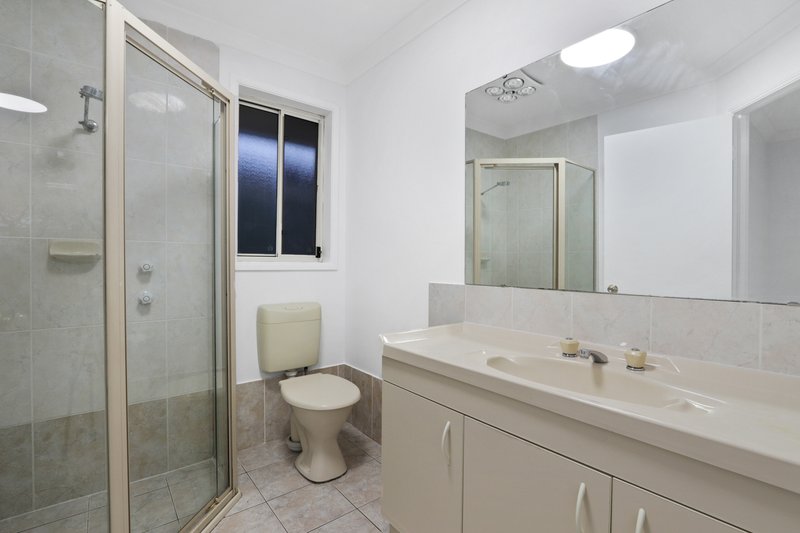 Photo - 36 Wainewright Avenue, West Hoxton NSW 2171 - Image 15