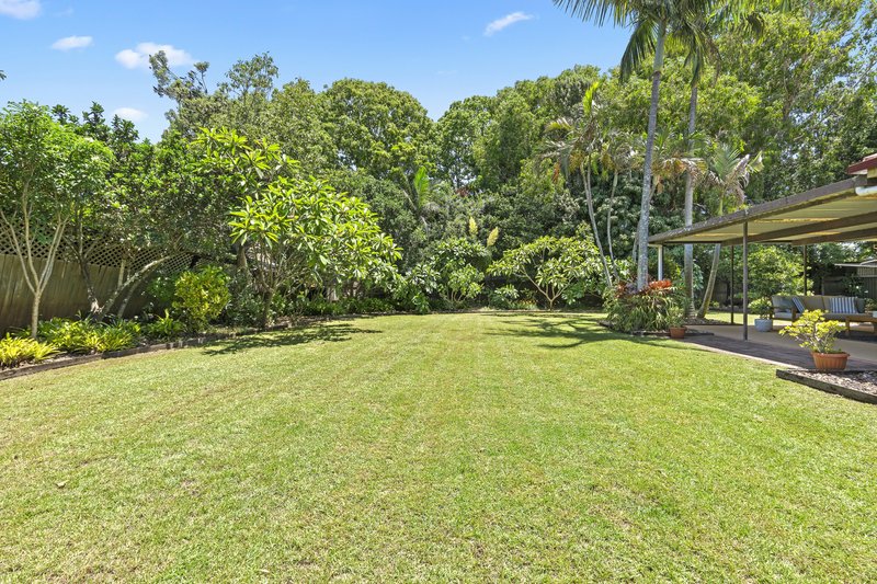 Photo - 36 Waitomo Street, Broadbeach Waters QLD 4218 - Image 4