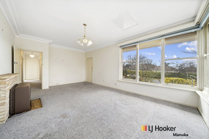 Photo - 36 Walker Crescent, Griffith ACT 2603 - Image 4