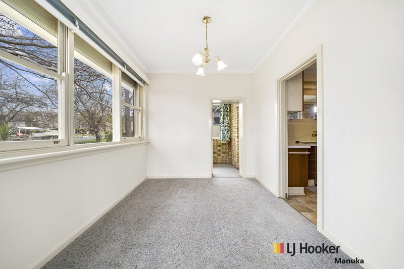 Photo - 36 Walker Crescent, Griffith ACT 2603 - Image 5