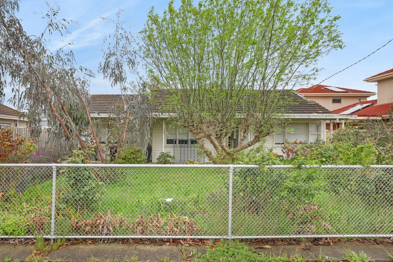 Photo - 36 Watt Avenue, Oak Park VIC 3046 - Image 3