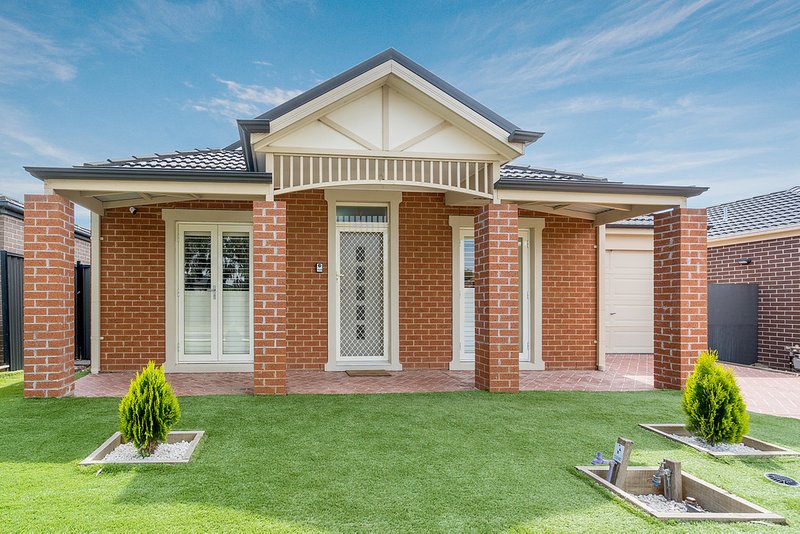 Photo - 36 Wattletree Street, Craigieburn VIC 3064 - Image 3