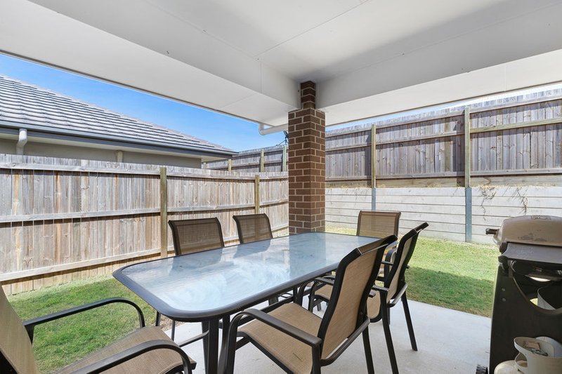 Photo - 36 Whitehaven Street, Burpengary QLD 4505 - Image 13