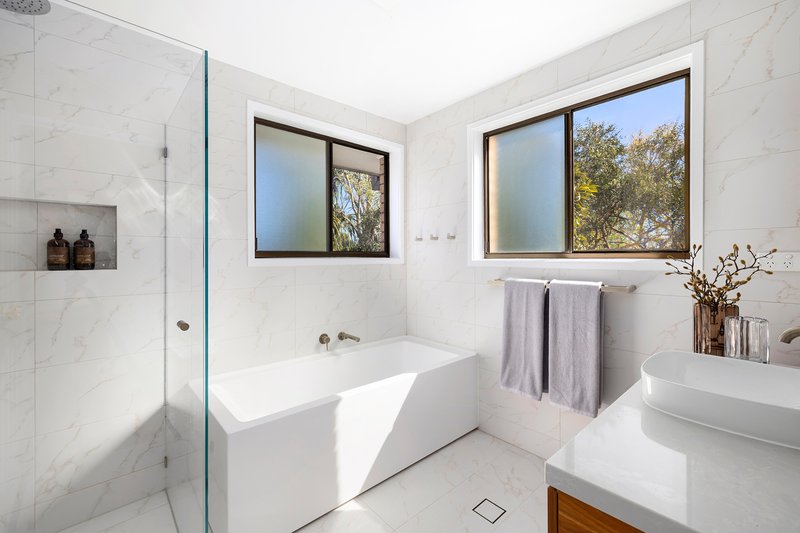 Photo - 36 Willandra Road, Beacon Hill NSW 2100 - Image 15