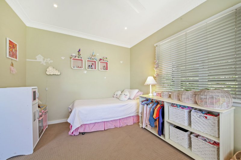 Photo - 36 Windrest Avenue, Aspley QLD 4034 - Image 19