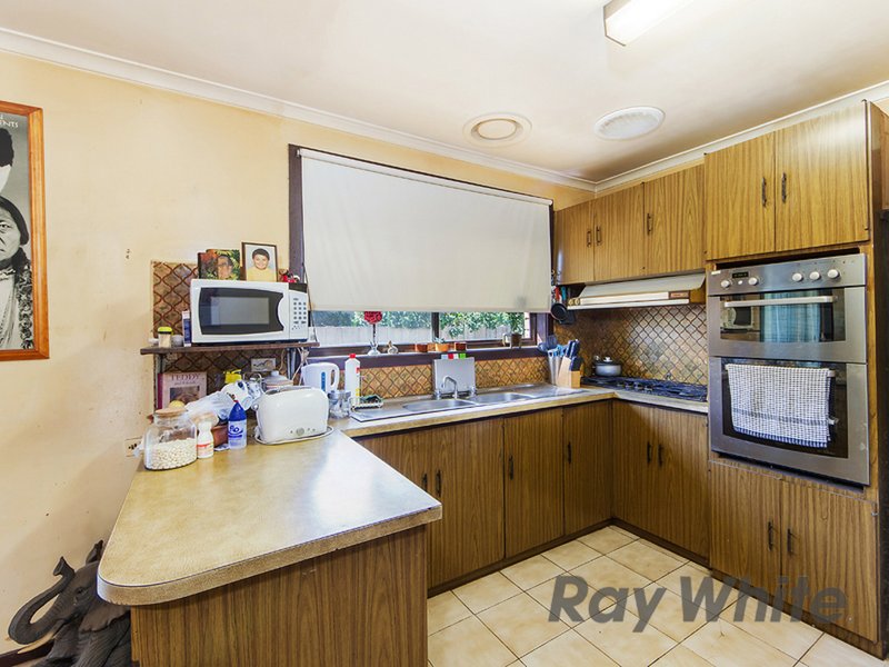 Photo - 36 Woodland Drive, Albanvale VIC 3021 - Image 3