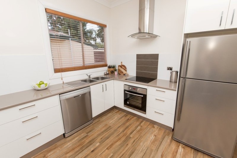 Photo - 360 Eleventh Street, Mildura VIC 3500 - Image 2