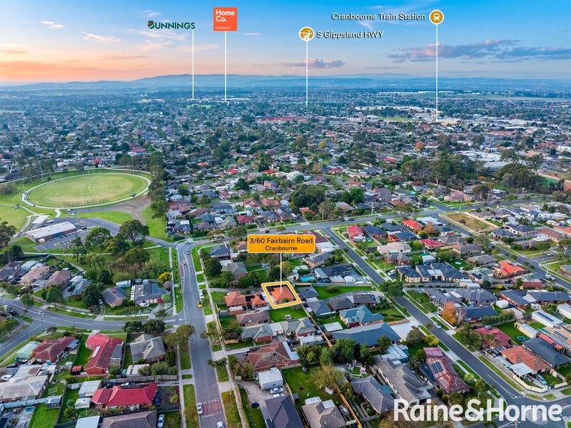 Photo - 3/60 Fairbairn Road, Cranbourne VIC 3977 - Image 17