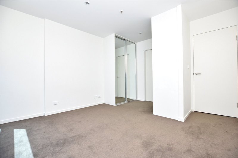 Photo - 3603/8 Sutherland Street, Melbourne VIC 3000 - Image 7