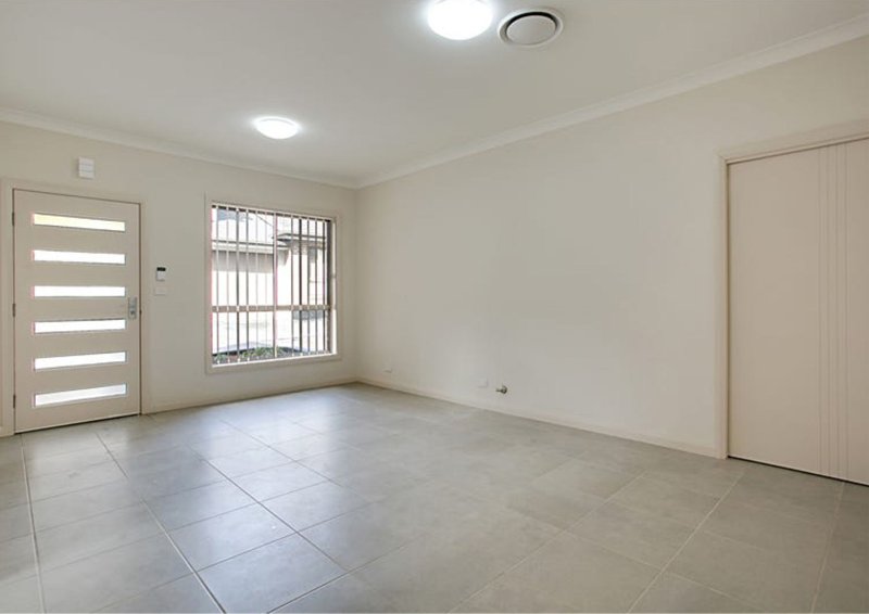 Photo - 3/604 The Horsley Drive, Smithfield NSW 2164 - Image 2