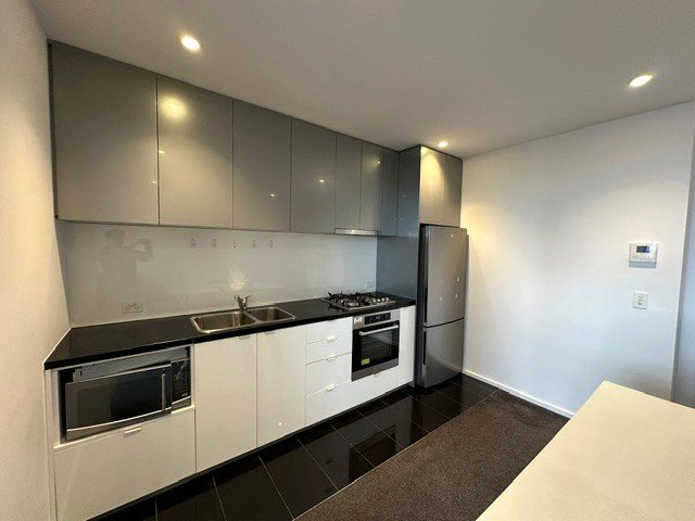 Photo - 3606/151 City Road, Southbank VIC 3006 - Image 3