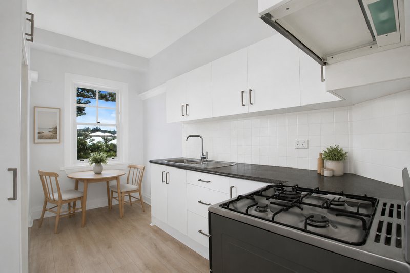 Photo - 36/1 Beach Road, Bondi NSW 2026 - Image 2
