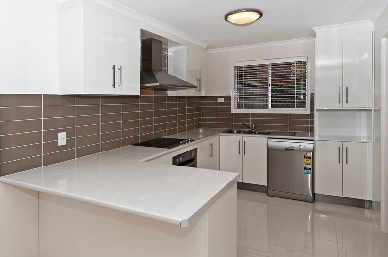 Photo - 3/61 Cleary Street, Centenary Heights QLD 4350 - Image 2